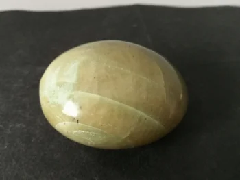 115gNatural zelená Moonstone Starať Stone polished quartz crystal palm kamenných minerálnych vzor Reiki liečenie crystal home decorati