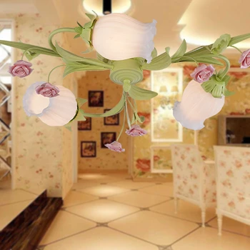 Európsky štýl záhrady, obývacia izba Romantické Reštaurácia biela kovaného železa ružová keramické kvety, sklenené tienidlo Stropné Svietidlo c125