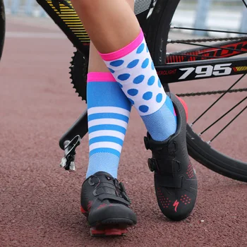 Nové Profesionálne Cyklistické Ponožky Nohy Priedušná Odvod Ponožka Vonkajší Cestný Bicykel Nylonové Ponožky DH ŠPORTY, Cyklistické Doplnky,