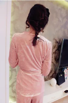 2018 Nové Velvet Pyžamo dámske Sexy 3 kus Nastaviť Nightgown Vyhovuje Kabát S Pásom +Pad Condole pás+Nohavice Sleepwear Odev