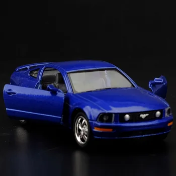 Vysoká Simulácia Nádherné Diecasts&Hračky: KiNSMART Auto Styling 2006 Ford Mustang GT Polícia CCar 1:38 Zliatiny Diecast Model