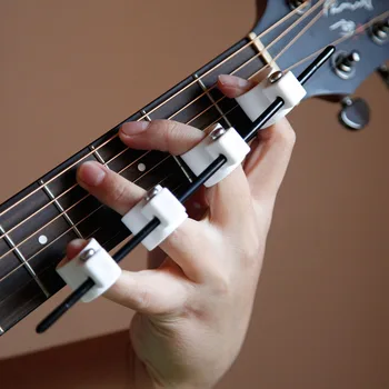 Plastové Akustická Gitara Extender prst rozšíriť Hudobné nástroje, príslušenstvo Prst sily Klavír span Praxi span pre Začiatočníkov
