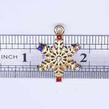 Zlaté farebné crystal snowflake zobrazili kľúčové tlačidlá kovový snehu prívesky Vianočné šperky čo diy doplnky, módne vlastné