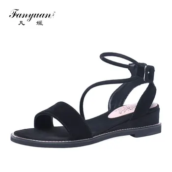 Fanyuan 2019 nový príchod leta originálne kožené topánky žena spony jednoduchá kliny topánky na bežné pohodlné sandále ženy čierna