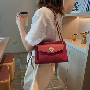 Malá taška ženy 2020 nové kórejská verzia wild kosoštvorec reťazca malé námestie taška módu čisté červené žien ramenný messenger taška